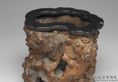 图片[3]-Tree root brush holder, Qing dynasty (1644-1911)-China Archive